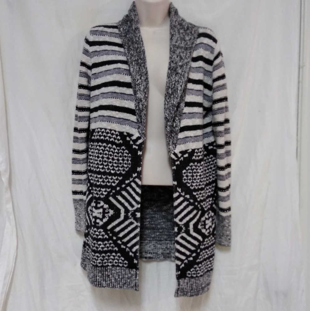 ECOTE Urban Outfitters S Open Front Sweater